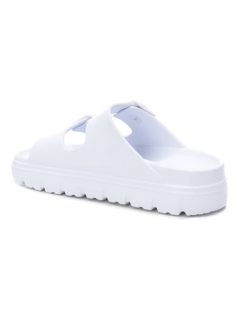 Claquettes femme