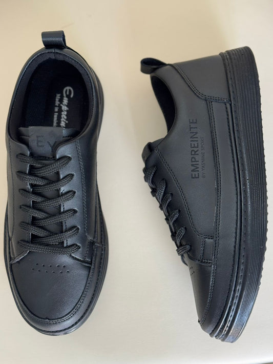 Black Sneakers