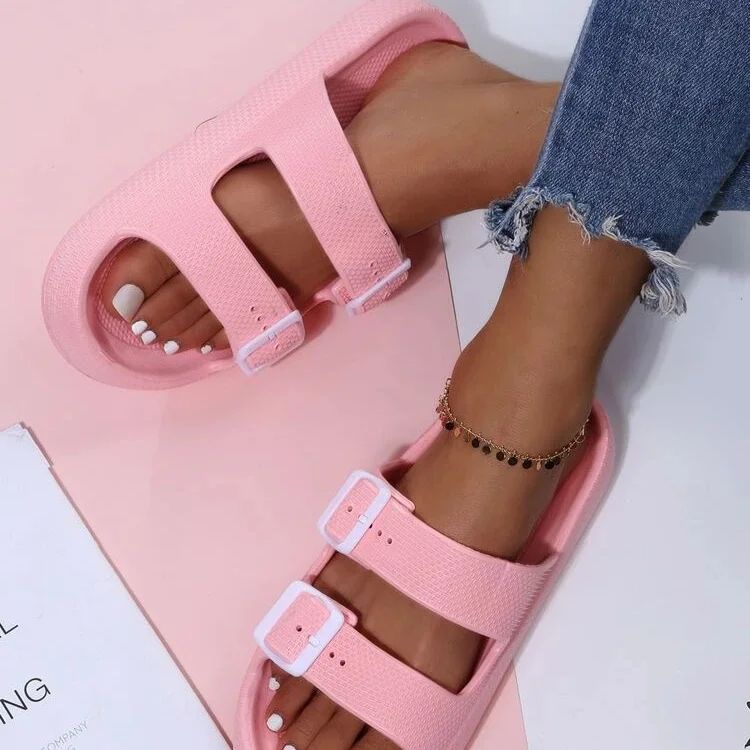 Claquettes femme