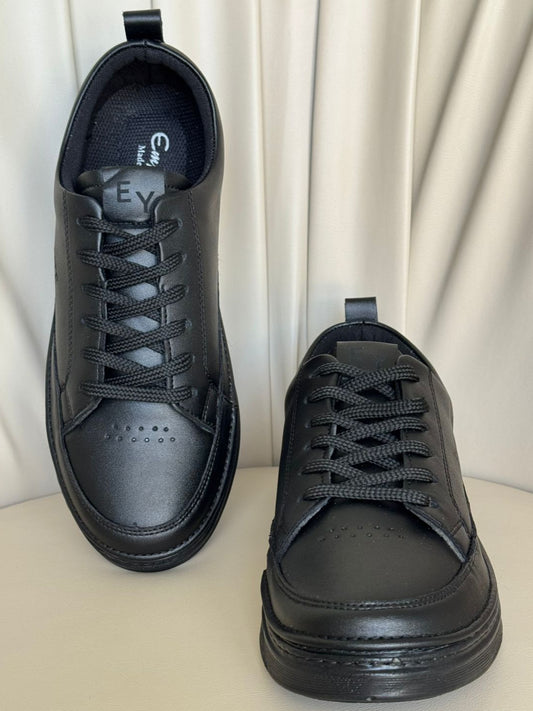 Black Sneakers